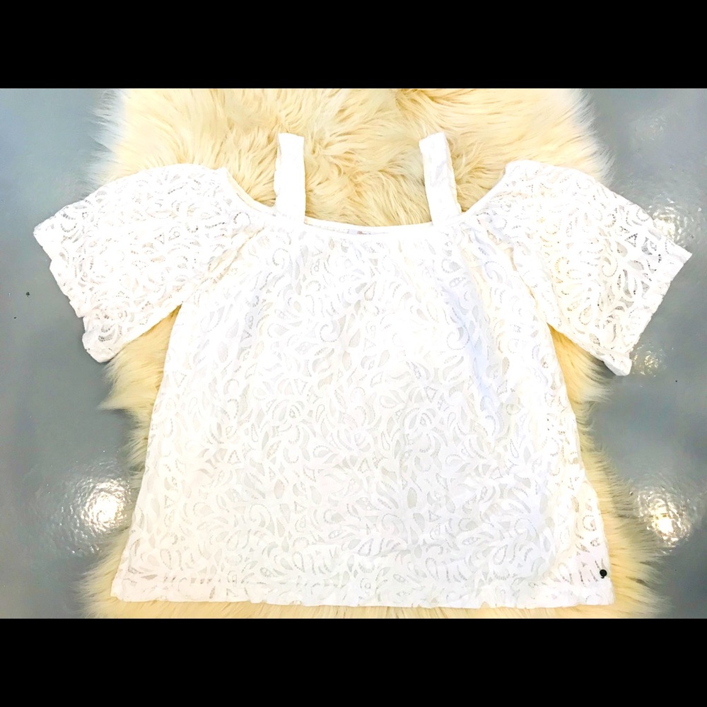 White off the shoulder Shirt size M